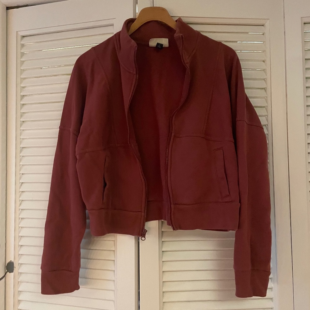 Burgundy Jacket. Brand: Universal thread, Color: Burgundy, Size: small